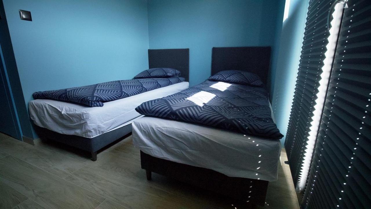 Jks Barlomino Apartment Bagian luar foto