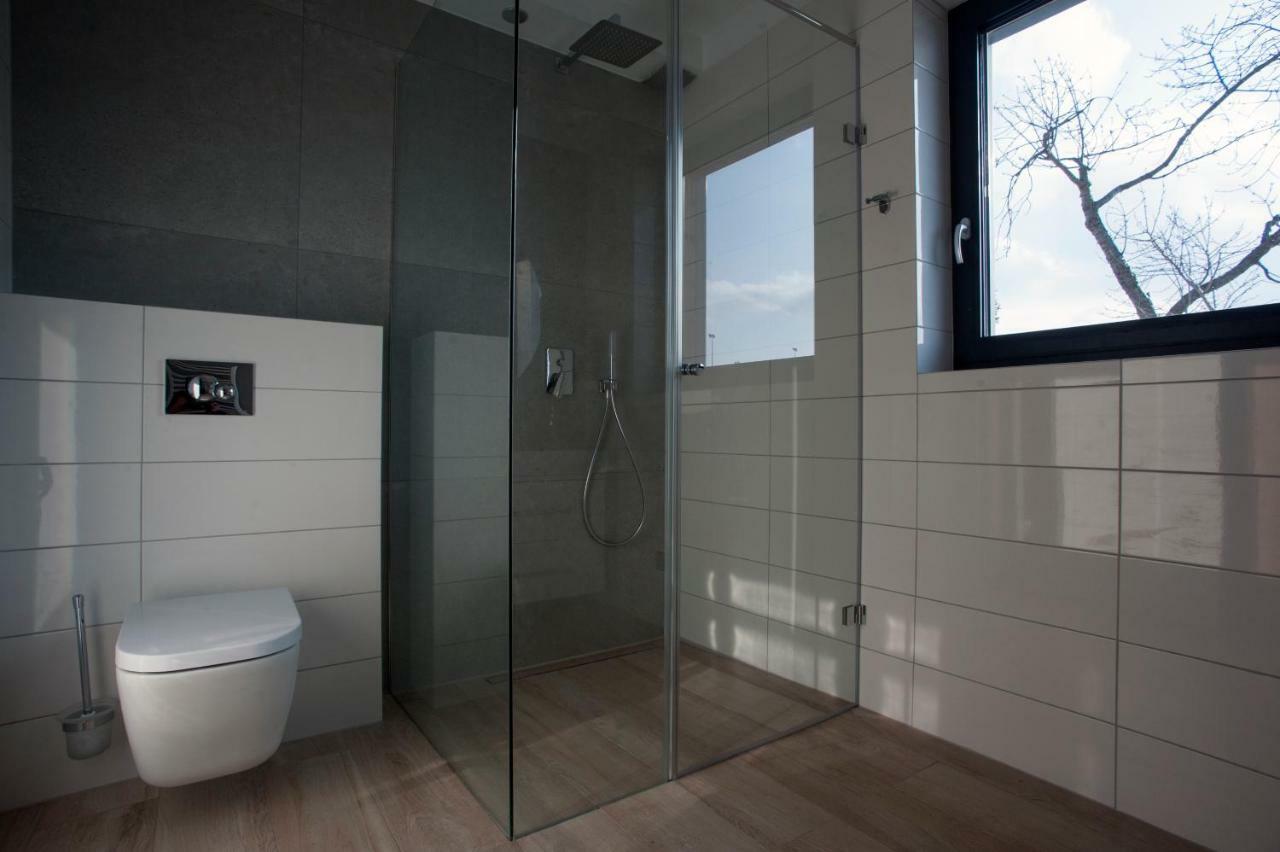 Jks Barlomino Apartment Bagian luar foto